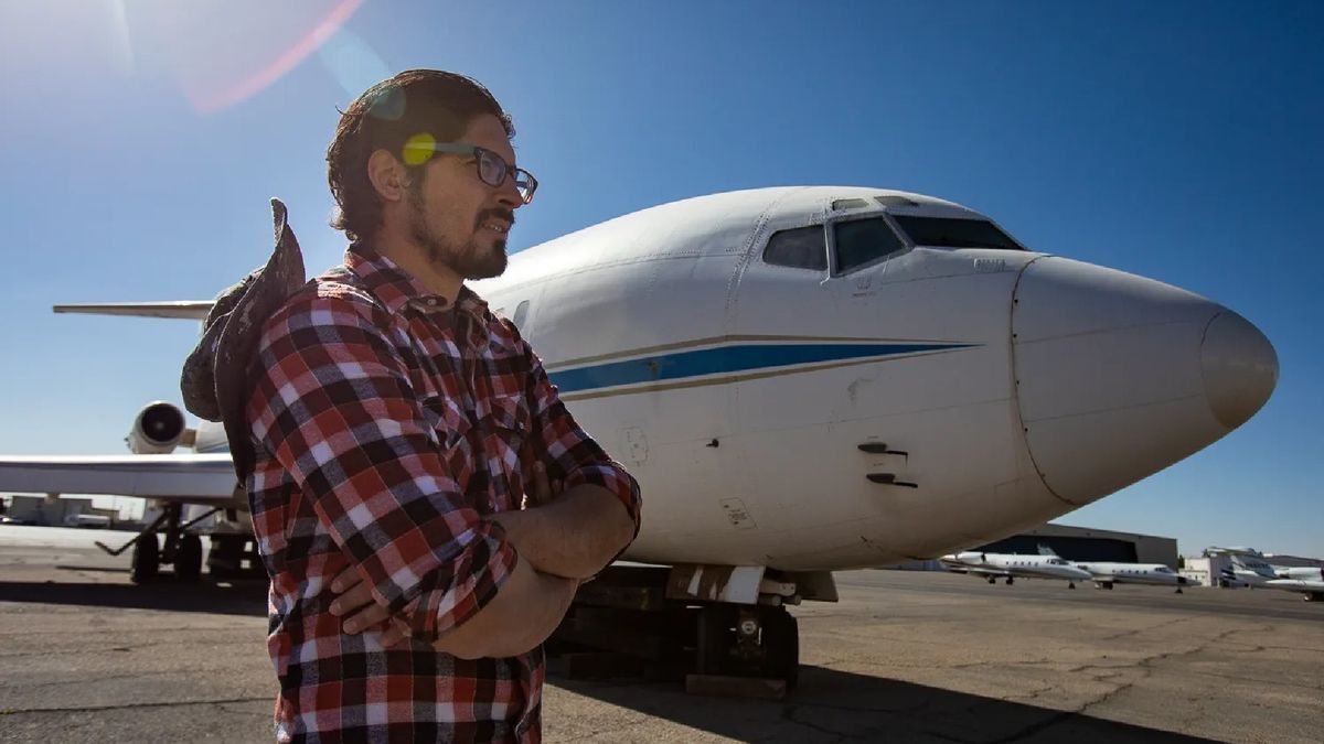 Compran un Boeing 727 abandonado por algo más de 8.000 euros: «Chicos, aquí tienen una bomba»