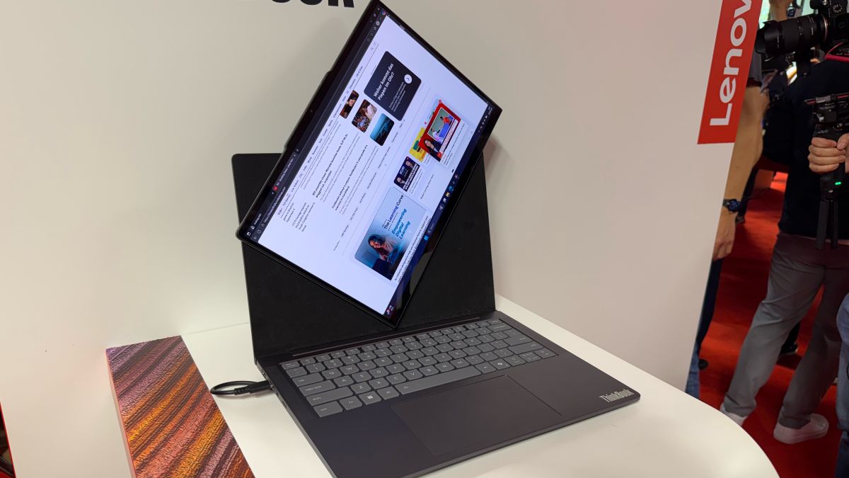 He probado tres productos con los que Lenovo demuestra que quiere liderar la comunicación por videollamada de la forma más original