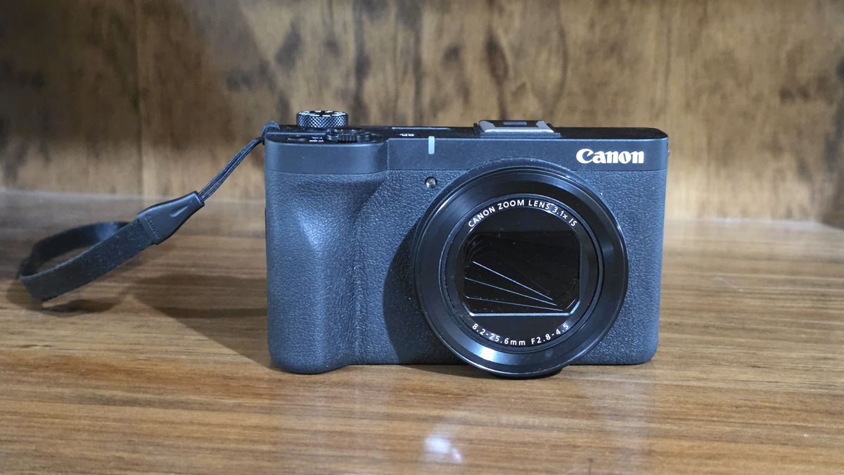 La Canon PowerShot V1 es perfecta para creación de contenido: compacta, ligera y lista para grabar o sacar fotografías