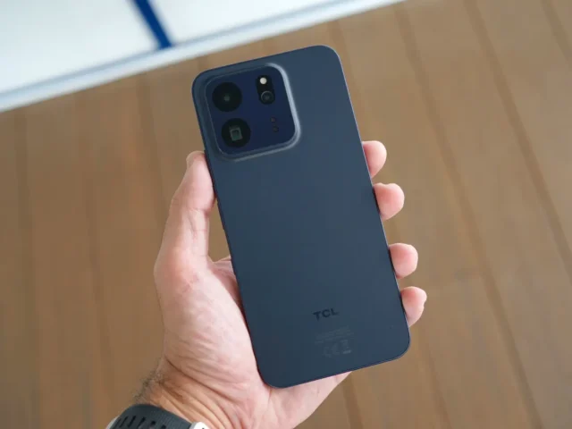 El TCL P80 Ultra me parece el mejor móvil de la marca y es capaz de jubilar a tu lector de eBooks